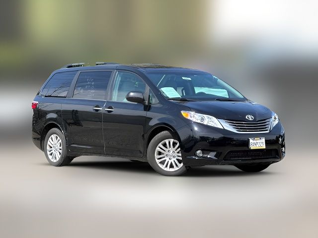 2017 Toyota Sienna XLE Premium