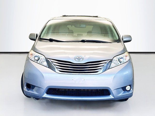 2017 Toyota Sienna XLE Premium