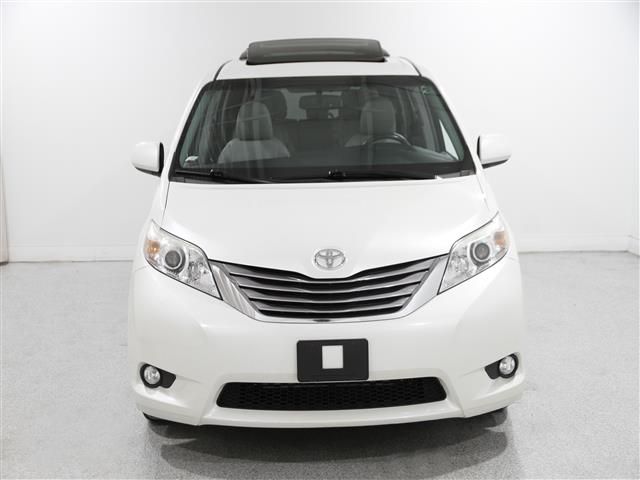 2017 Toyota Sienna XLE Premium