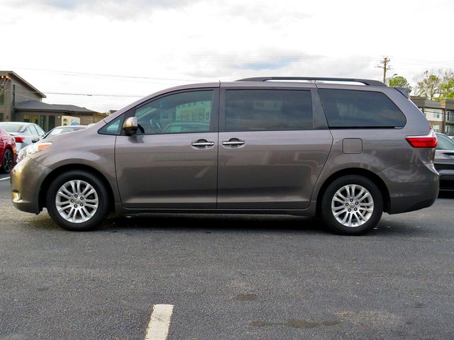 2017 Toyota Sienna XLE Premium