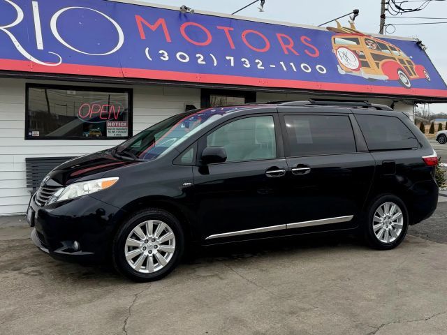 2017 Toyota Sienna XLE Premium