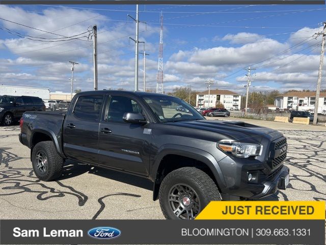 2017 Toyota Tacoma TRD Sport