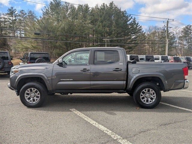 2017 Toyota Tacoma SR