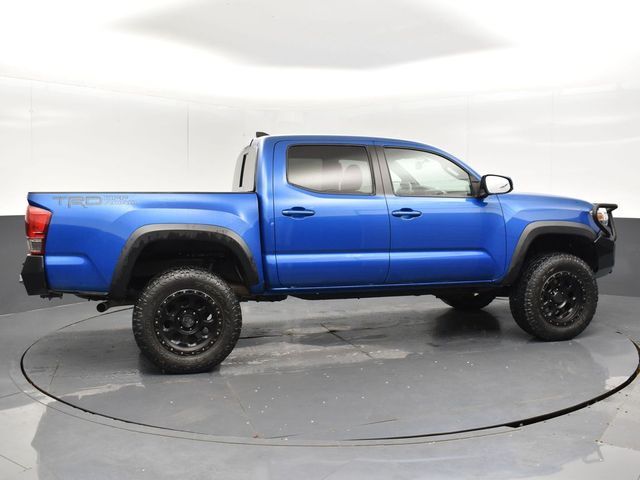 2017 Toyota Tacoma SR