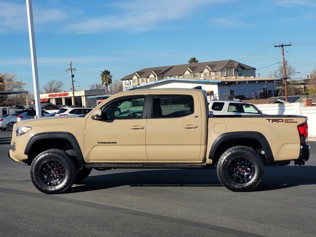 2017 Toyota Tacoma 