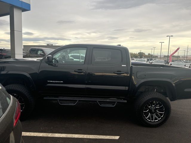 2017 Toyota Tacoma SR5