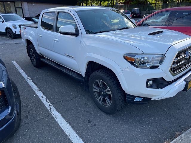 2017 Toyota Tacoma 