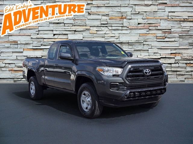 2017 Toyota Tacoma SR