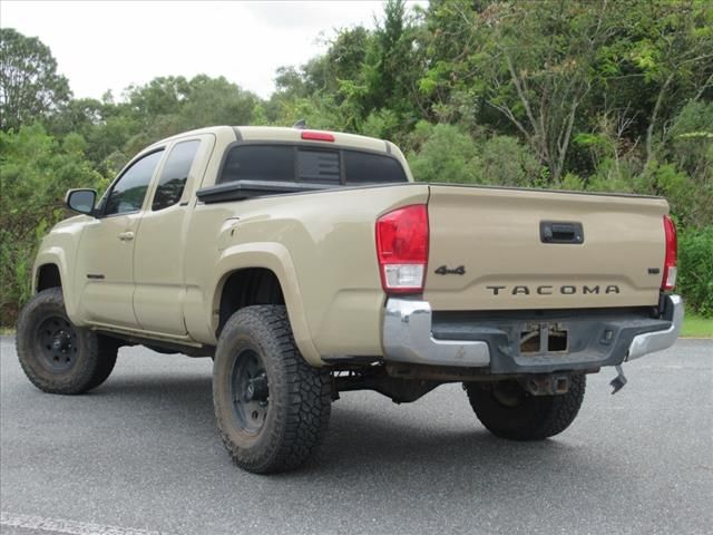 2017 Toyota Tacoma SR5