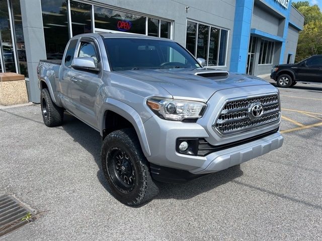 2017 Toyota Tacoma SR5