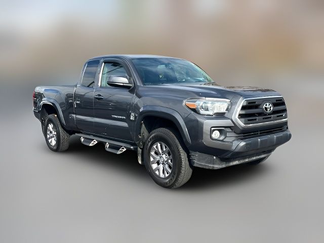 2017 Toyota Tacoma 