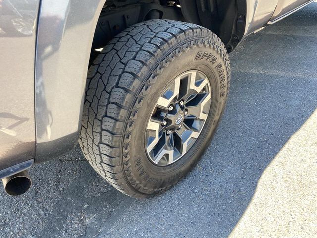 2017 Toyota Tacoma 