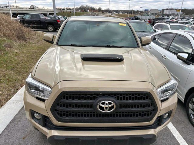 2017 Toyota Tacoma 