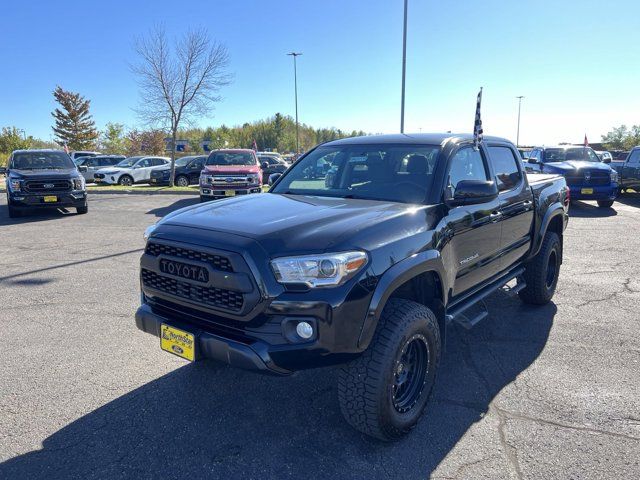 2017 Toyota Tacoma SR