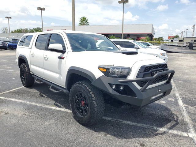 2017 Toyota Tacoma SR