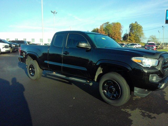 2017 Toyota Tacoma SR