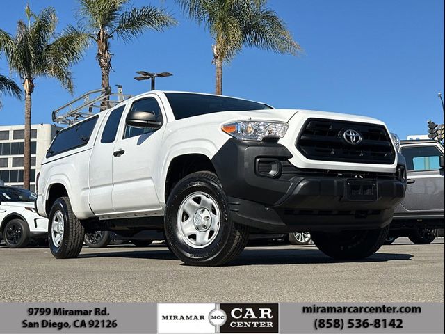 2017 Toyota Tacoma SR