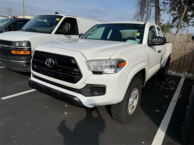 2017 Toyota Tacoma SR