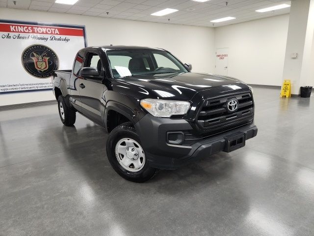 2017 Toyota Tacoma SR