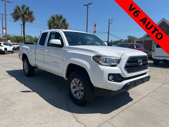 2017 Toyota Tacoma SR