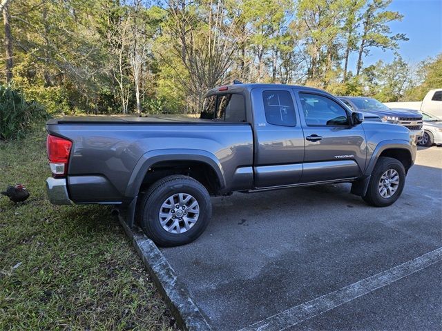 2017 Toyota Tacoma SR