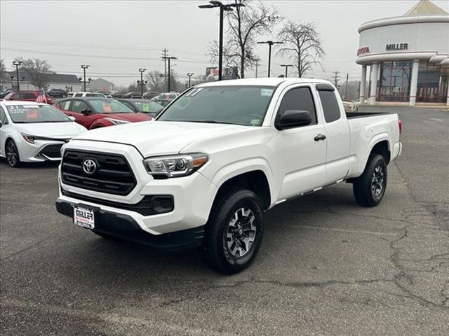 2017 Toyota Tacoma SR