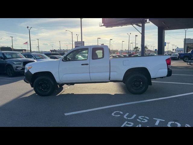 2017 Toyota Tacoma SR