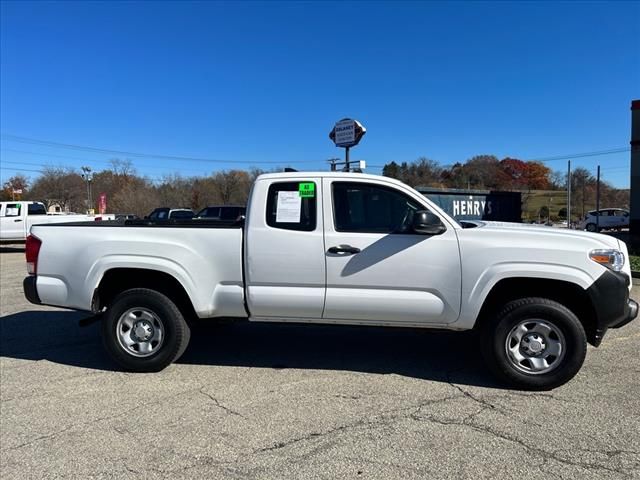 2017 Toyota Tacoma SR