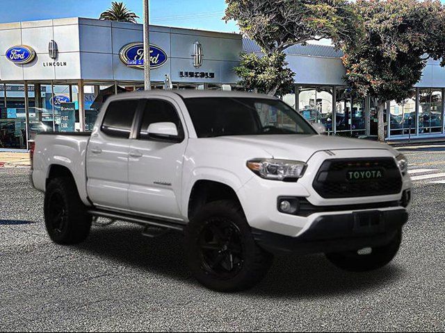 2017 Toyota Tacoma SR5