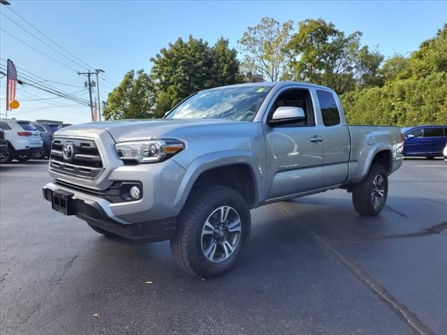 2017 Toyota Tacoma SR5