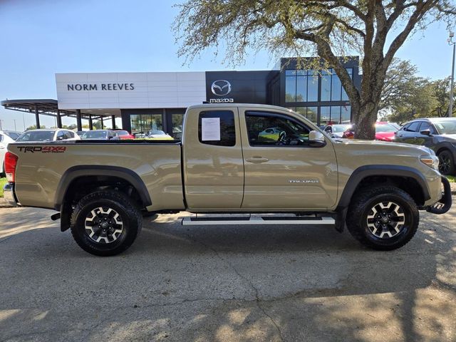 2017 Toyota Tacoma SR5