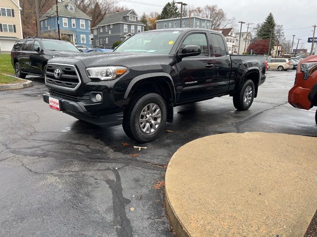 2017 Toyota Tacoma SR5