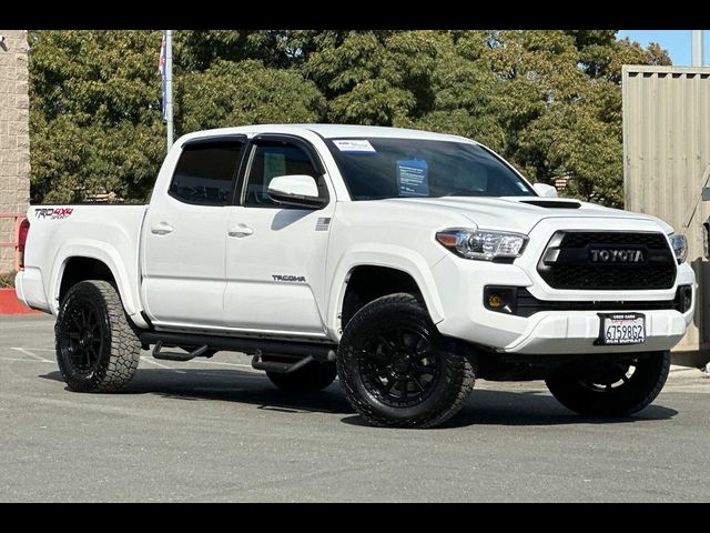 2017 Toyota Tacoma TRD Sport