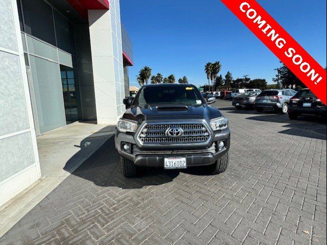 2017 Toyota Tacoma TRD Sport