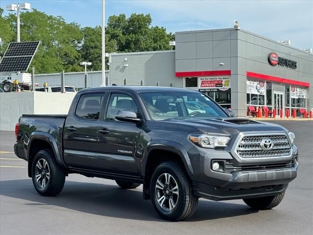 2017 Toyota Tacoma TRD Sport