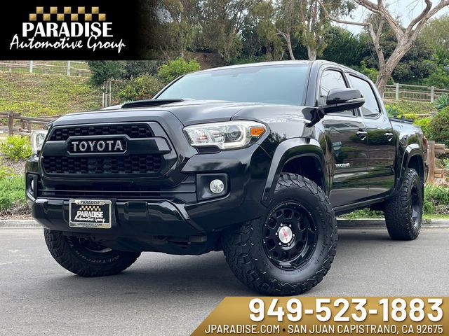 2017 Toyota Tacoma TRD Sport