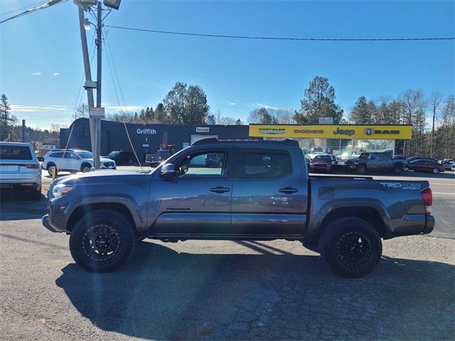 2017 Toyota Tacoma TRD Sport