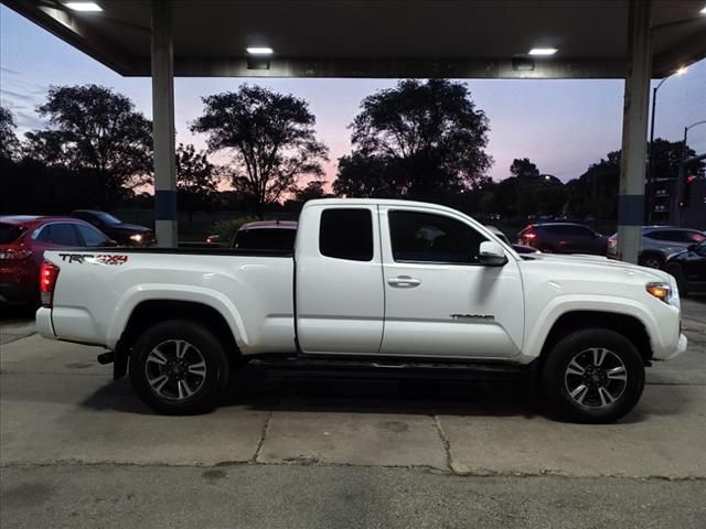 2017 Toyota Tacoma TRD Sport