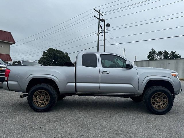 2017 Toyota Tacoma SR