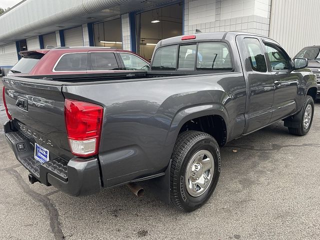 2017 Toyota Tacoma SR