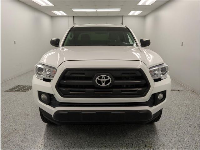 2017 Toyota Tacoma SR