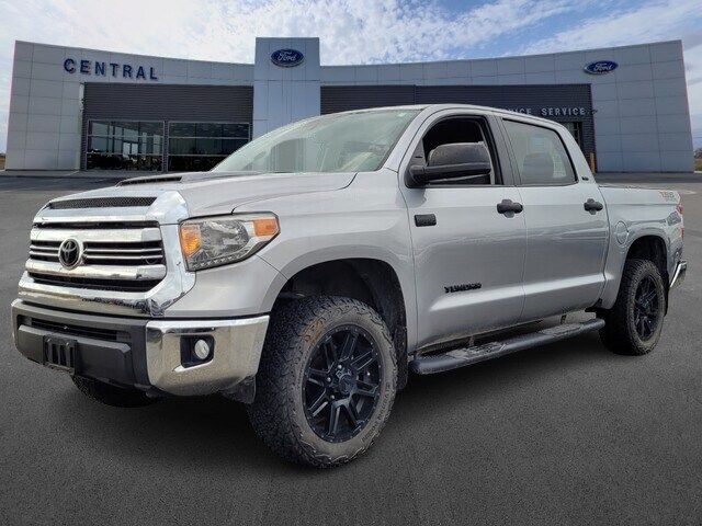 2017 Toyota Tundra SR5