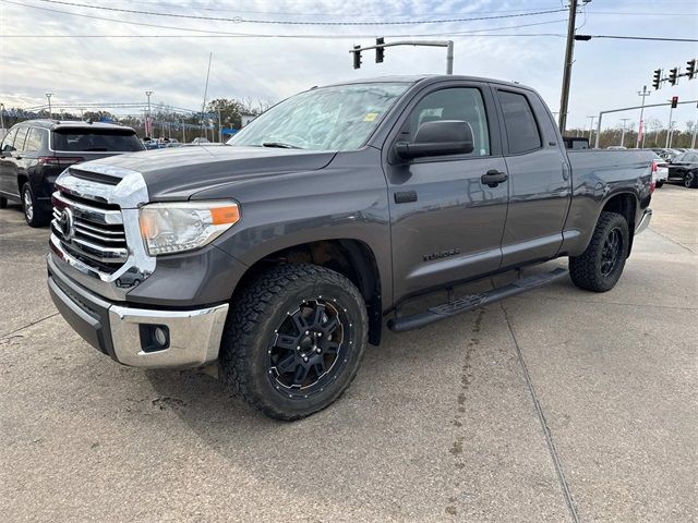 2017 Toyota Tundra SR5