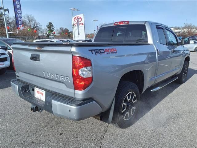 2017 Toyota Tundra SR5