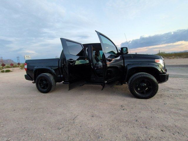 2017 Toyota Tundra Platinum