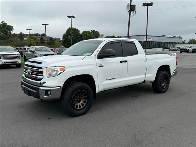 2017 Toyota Tundra SR5