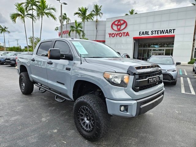 2017 Toyota Tundra SR5