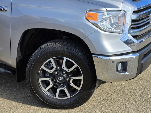 2017 Toyota Tundra SR5