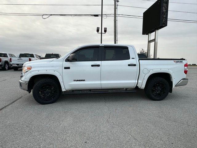 2017 Toyota Tundra SR5