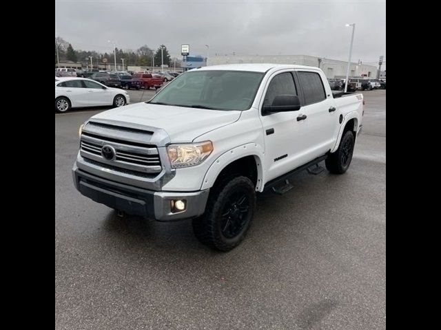 2017 Toyota Tundra SR5